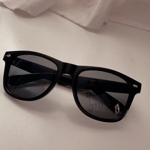 Black sunglasses